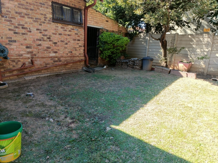 3 Bedroom Property for Sale in Vorna Valley Gauteng