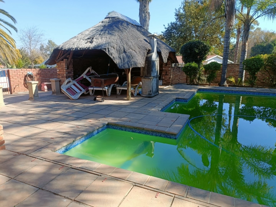 3 Bedroom Property for Sale in Vorna Valley Gauteng