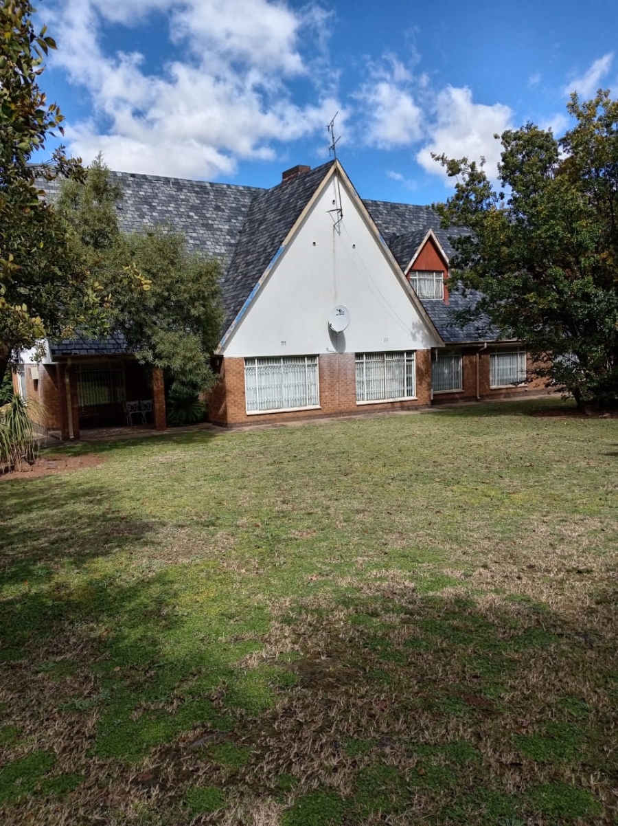 5 Bedroom Property for Sale in Vanderbijlpark SW 5 Gauteng