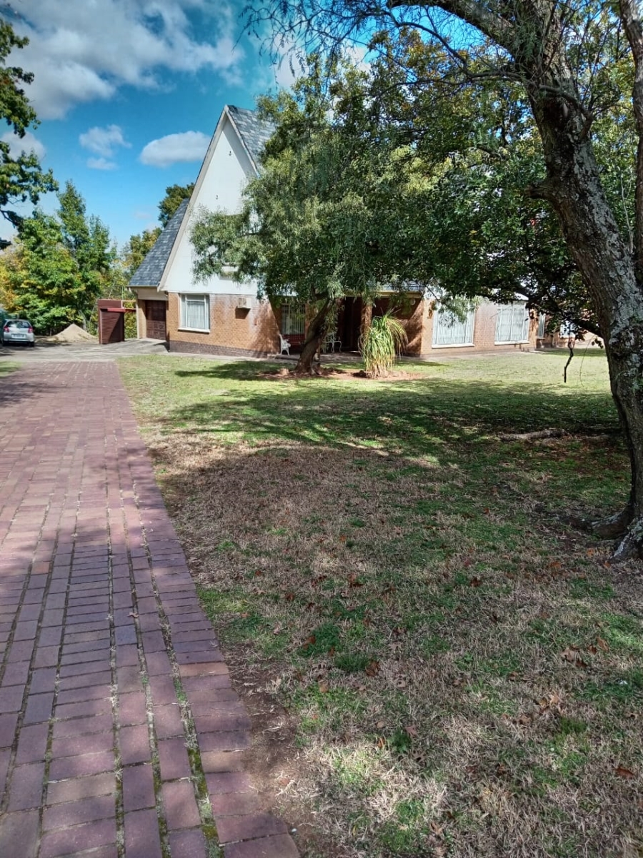 5 Bedroom Property for Sale in Vanderbijlpark SW 5 Gauteng