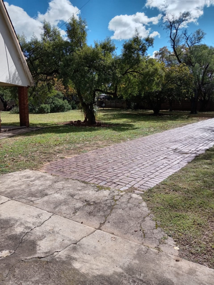 5 Bedroom Property for Sale in Vanderbijlpark SW 5 Gauteng