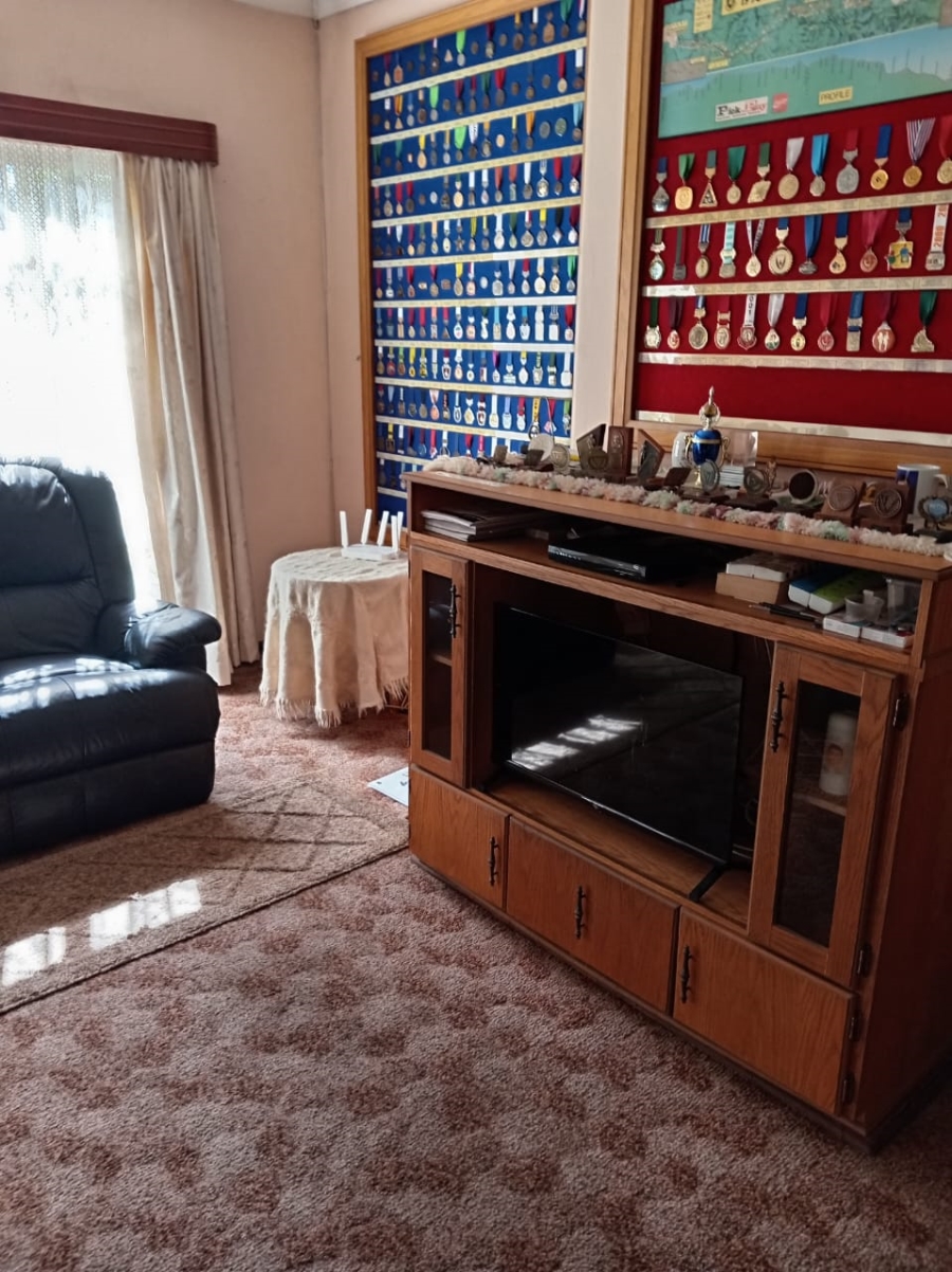 5 Bedroom Property for Sale in Vanderbijlpark SW 5 Gauteng