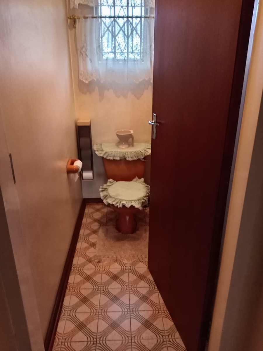 5 Bedroom Property for Sale in Vanderbijlpark SW 5 Gauteng
