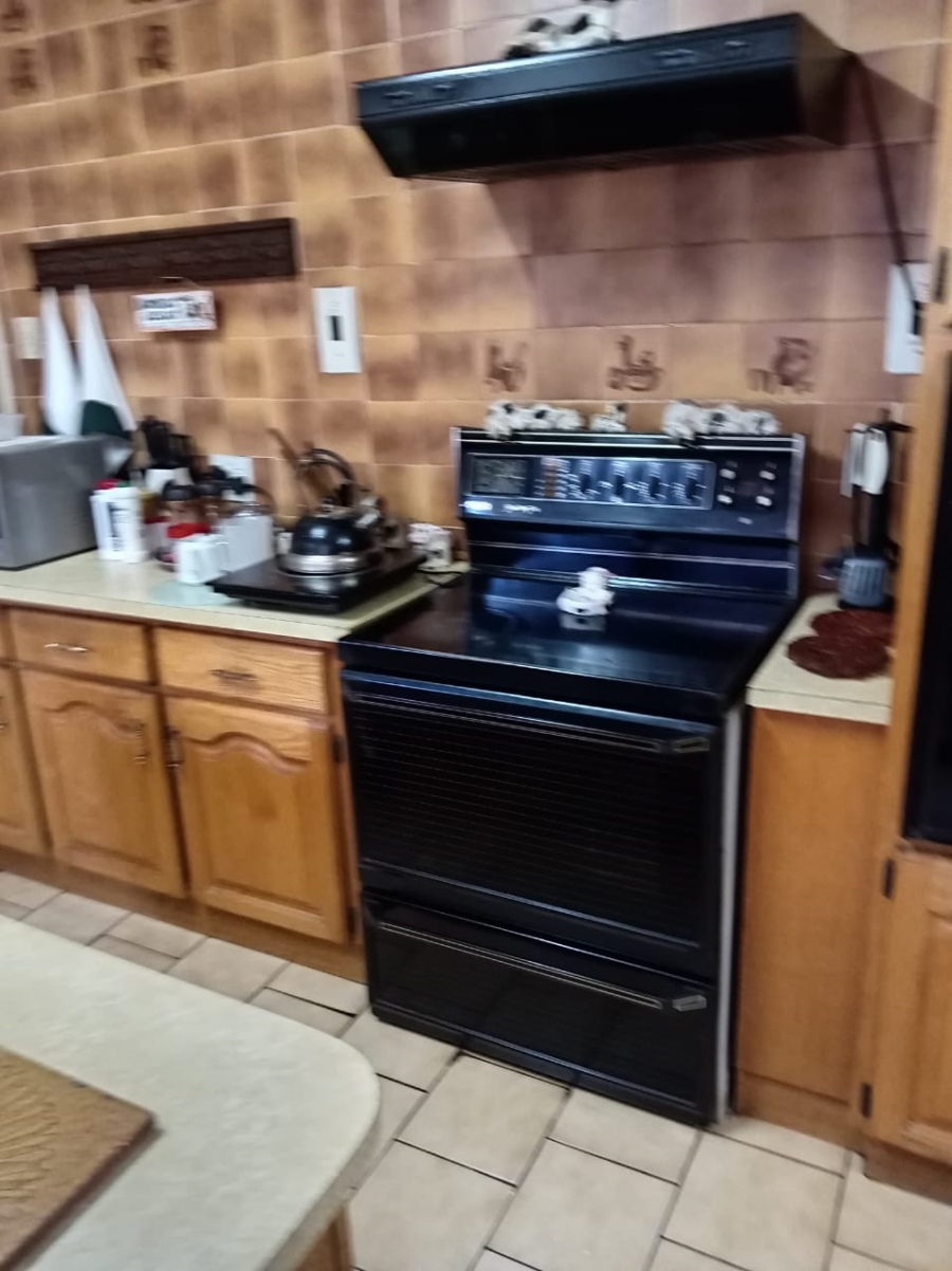 5 Bedroom Property for Sale in Vanderbijlpark SW 5 Gauteng