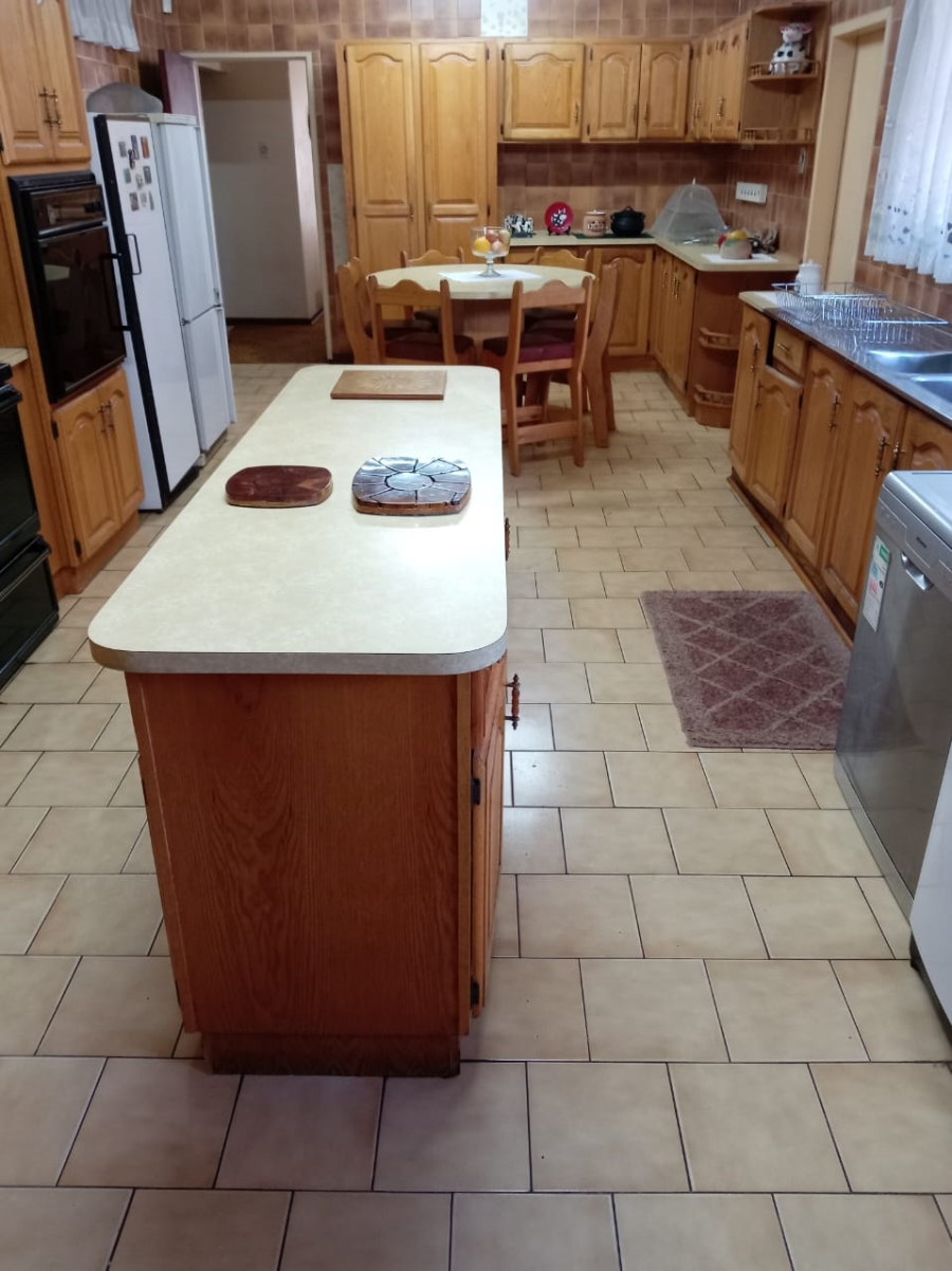 5 Bedroom Property for Sale in Vanderbijlpark SW 5 Gauteng