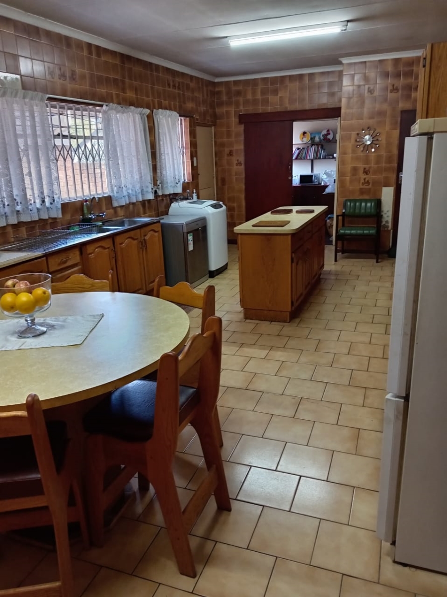 5 Bedroom Property for Sale in Vanderbijlpark SW 5 Gauteng