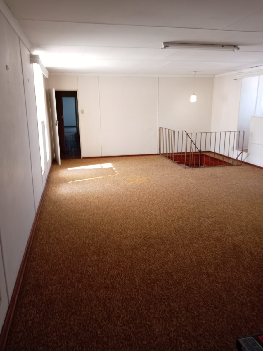5 Bedroom Property for Sale in Vanderbijlpark SW 5 Gauteng
