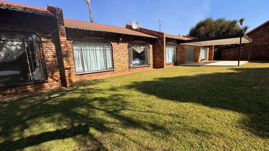 3 Bedroom Property for Sale in Arcon Park Gauteng