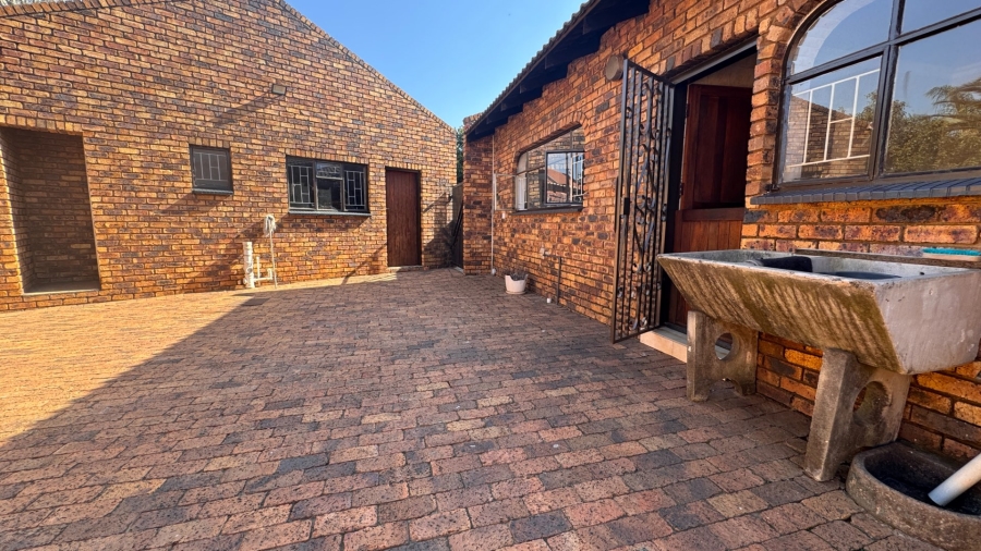 3 Bedroom Property for Sale in Arcon Park Gauteng