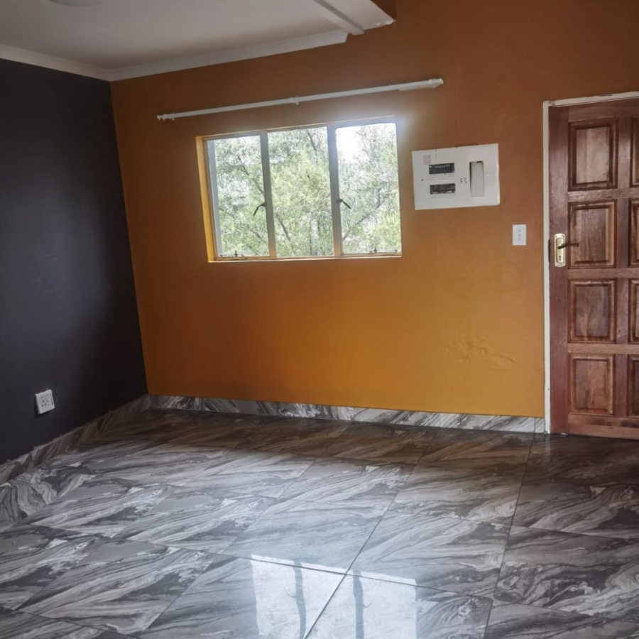 2 Bedroom Property for Sale in Noordwyk Gauteng