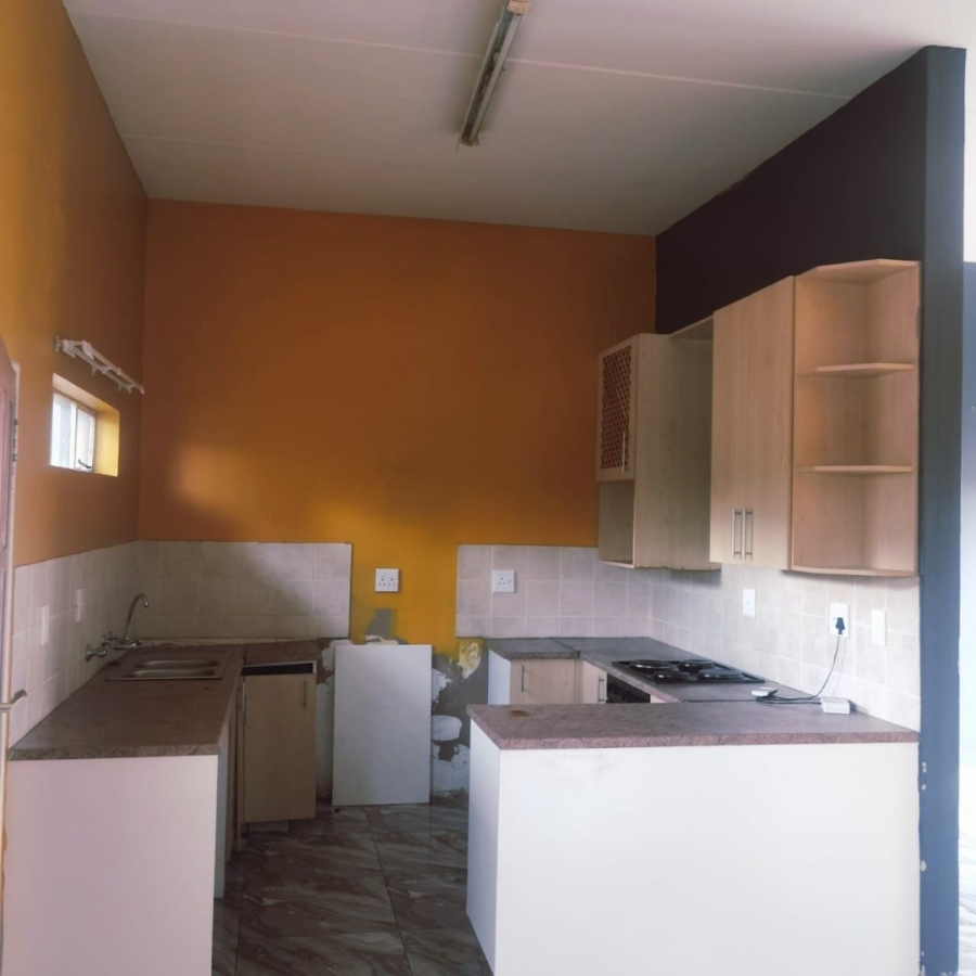 2 Bedroom Property for Sale in Noordwyk Gauteng