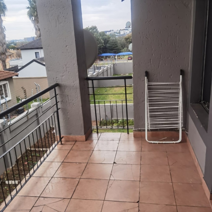 2 Bedroom Property for Sale in Noordwyk Gauteng