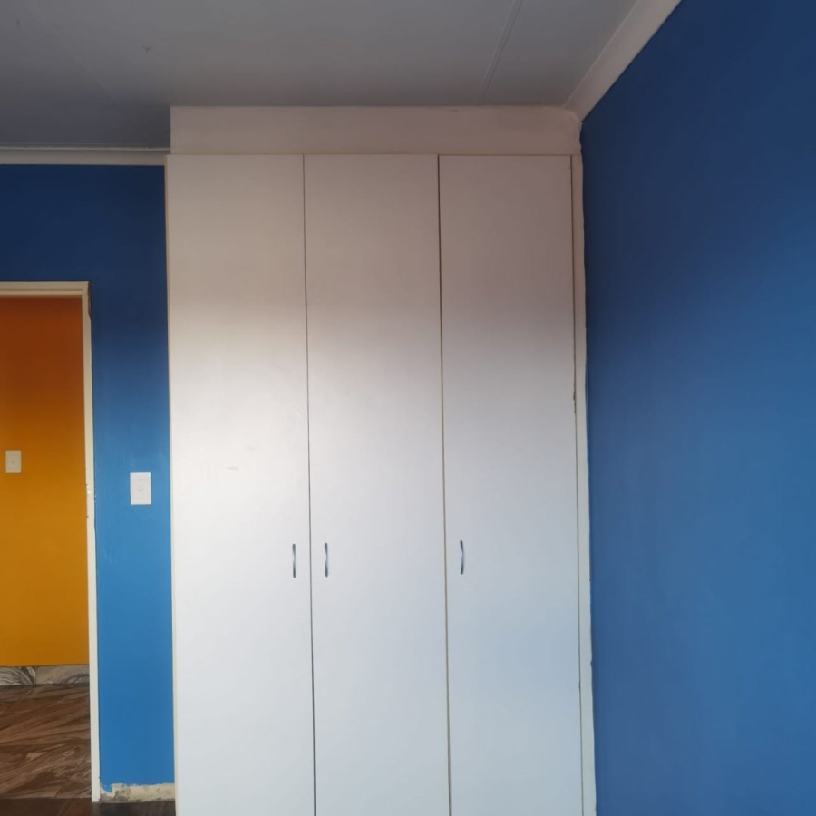 2 Bedroom Property for Sale in Noordwyk Gauteng