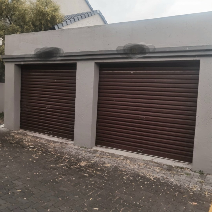 2 Bedroom Property for Sale in Noordwyk Gauteng