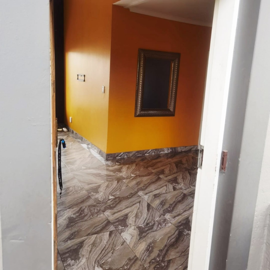 2 Bedroom Property for Sale in Noordwyk Gauteng