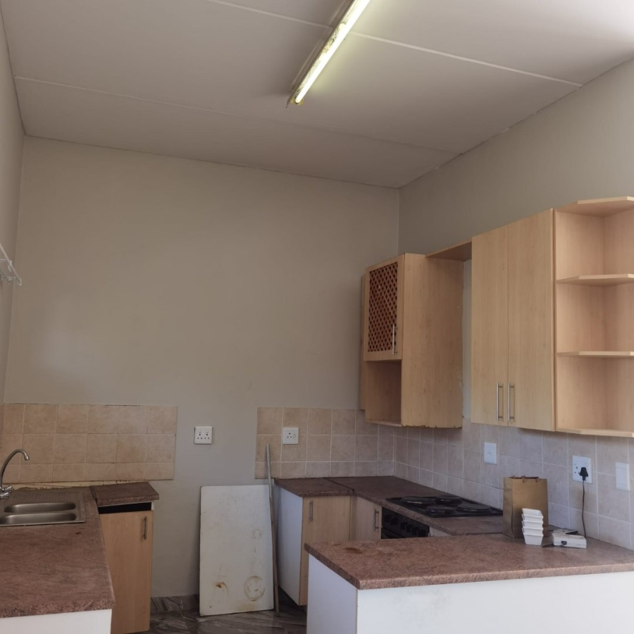 2 Bedroom Property for Sale in Noordwyk Gauteng