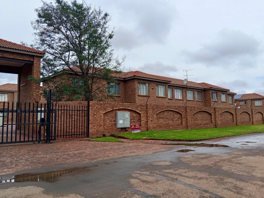 2 Bedroom Property for Sale in Brakpan North Gauteng