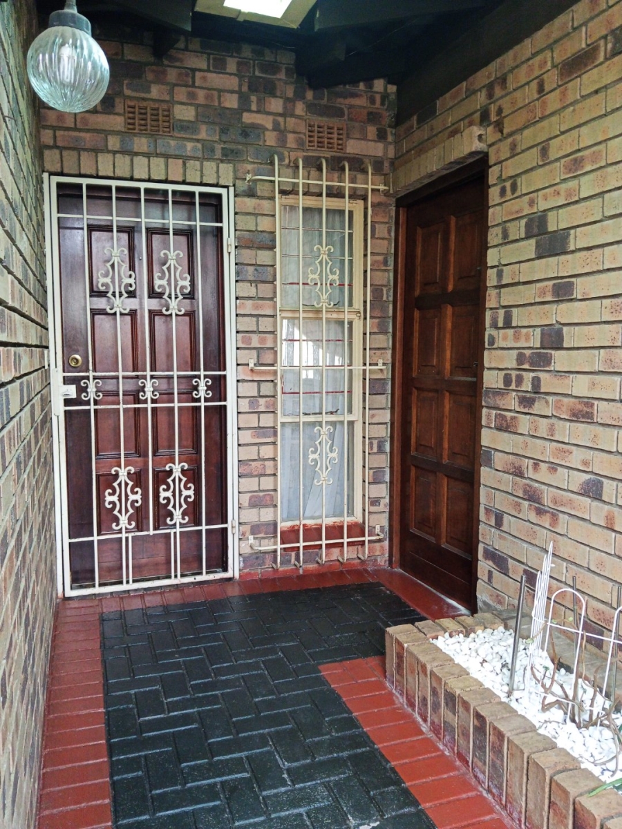 3 Bedroom Property for Sale in Benoni West Gauteng