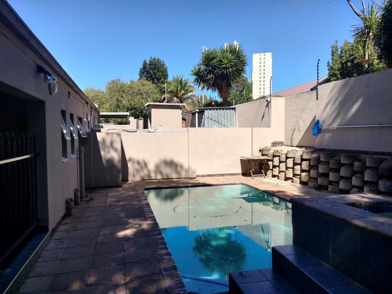 2 Bedroom Property for Sale in Bedford Gardens Gauteng