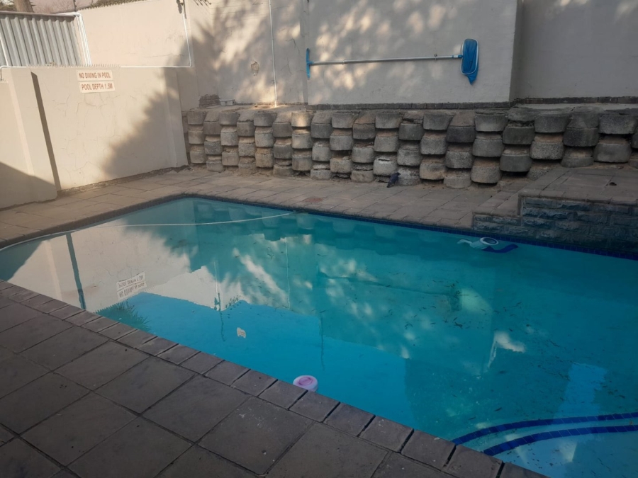 2 Bedroom Property for Sale in Bedford Gardens Gauteng