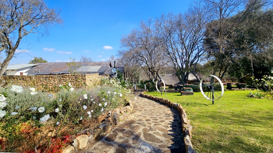  Bedroom Property for Sale in Vaaloewer Gauteng