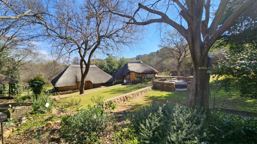  Bedroom Property for Sale in Vaaloewer Gauteng
