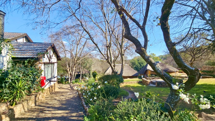  Bedroom Property for Sale in Vaaloewer Gauteng