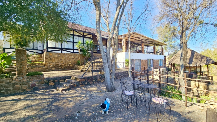  Bedroom Property for Sale in Vaaloewer Gauteng