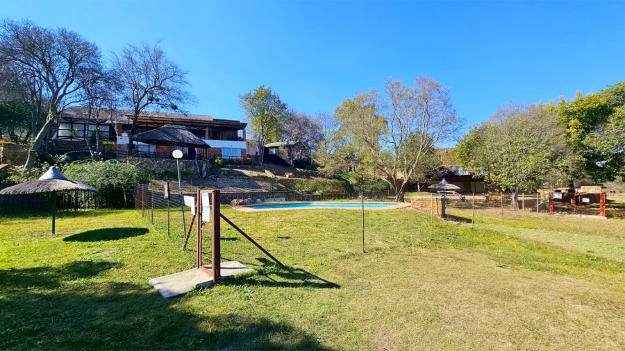 Bedroom Property for Sale in Vaaloewer Gauteng