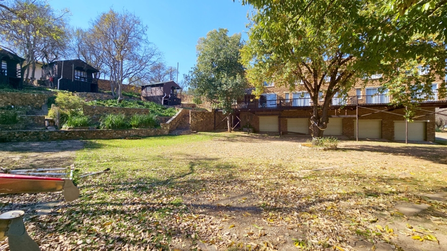 Bedroom Property for Sale in Vaaloewer Gauteng