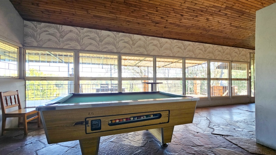  Bedroom Property for Sale in Vaaloewer Gauteng
