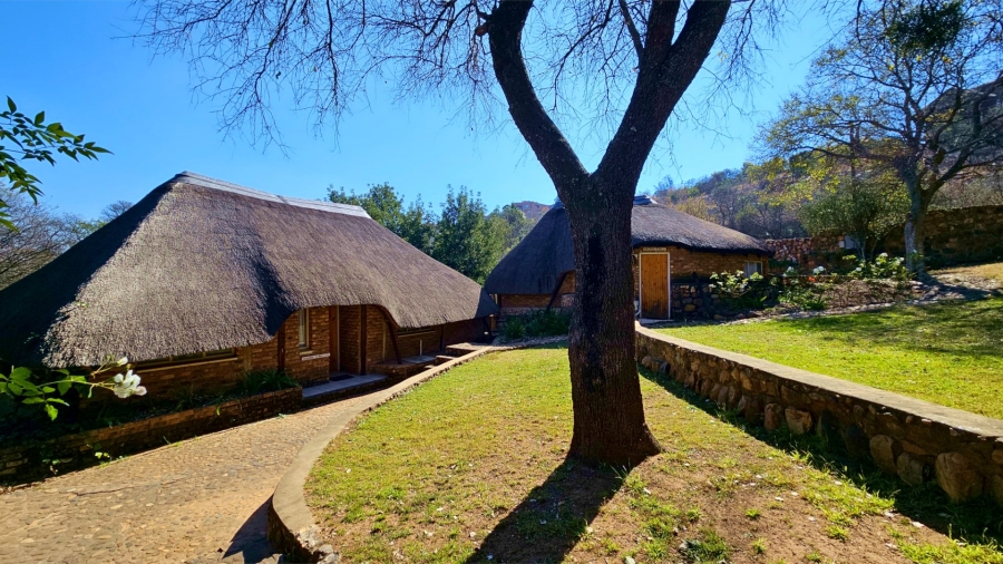  Bedroom Property for Sale in Vaaloewer Gauteng