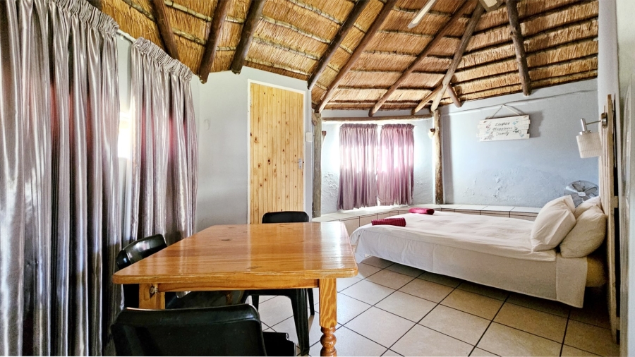  Bedroom Property for Sale in Vaaloewer Gauteng