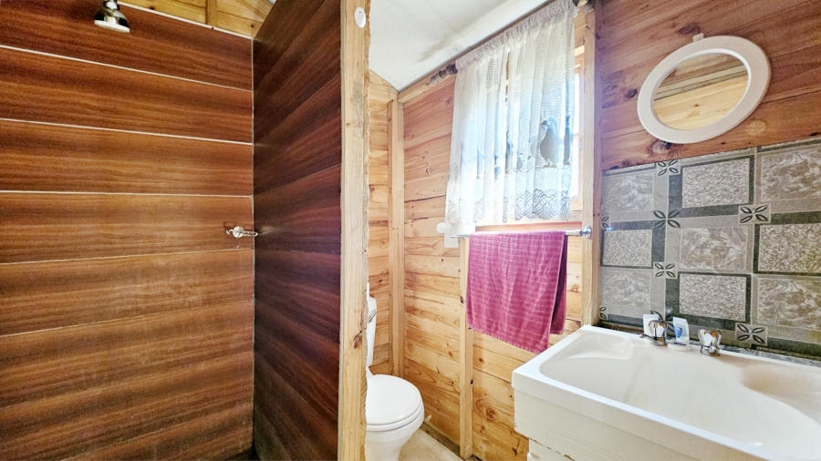  Bedroom Property for Sale in Vaaloewer Gauteng
