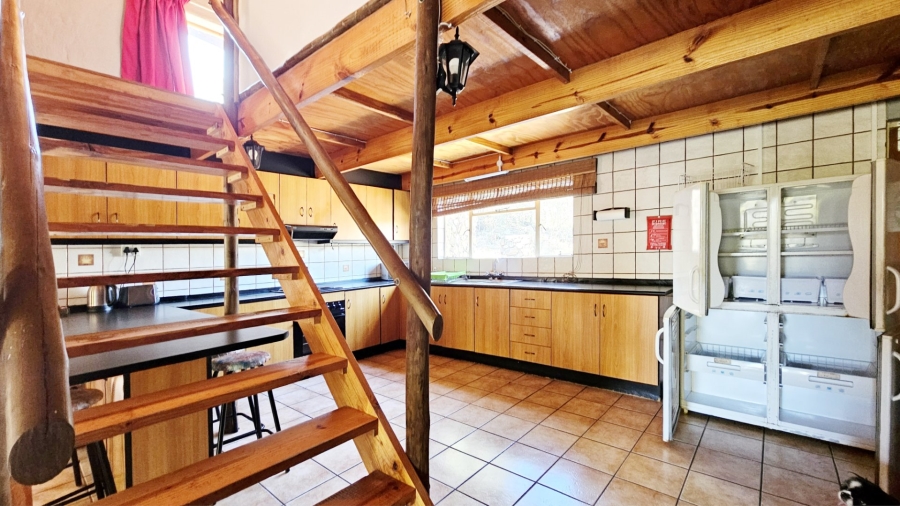  Bedroom Property for Sale in Vaaloewer Gauteng