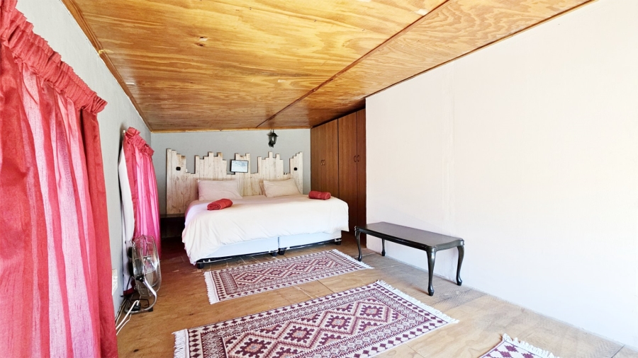  Bedroom Property for Sale in Vaaloewer Gauteng