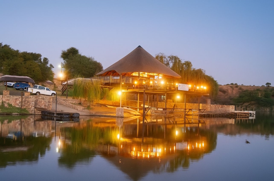  Bedroom Property for Sale in Vaaloewer Gauteng
