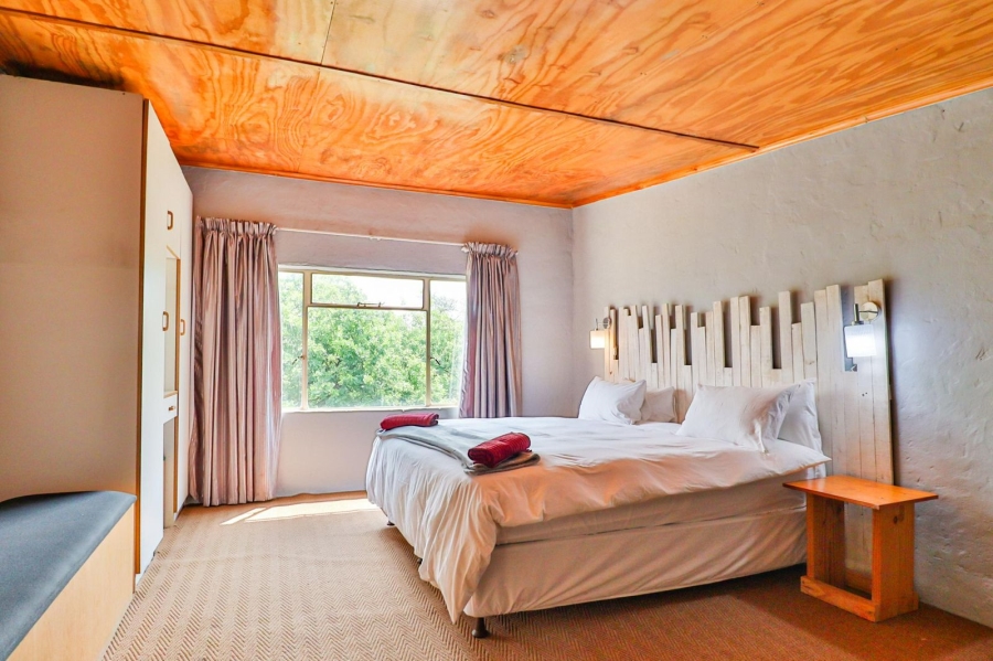  Bedroom Property for Sale in Vaaloewer Gauteng