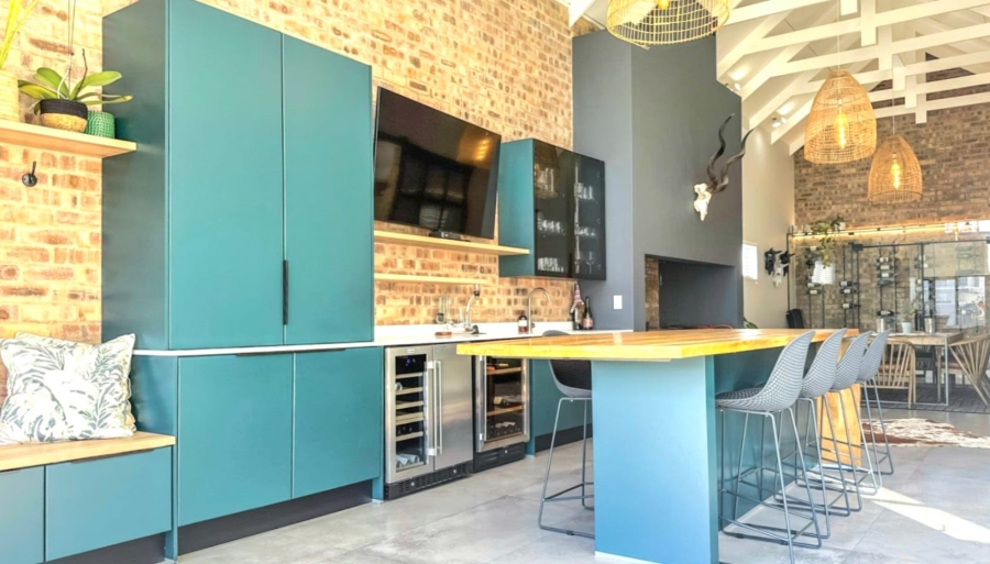 5 Bedroom Property for Sale in Midstream Heights Gauteng