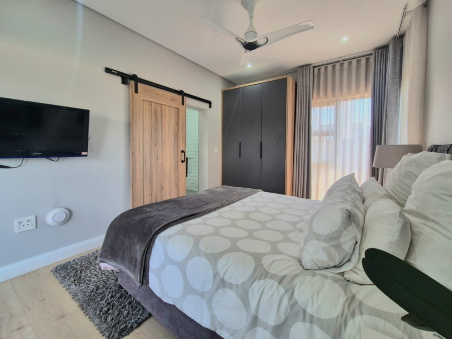 5 Bedroom Property for Sale in Midstream Heights Gauteng