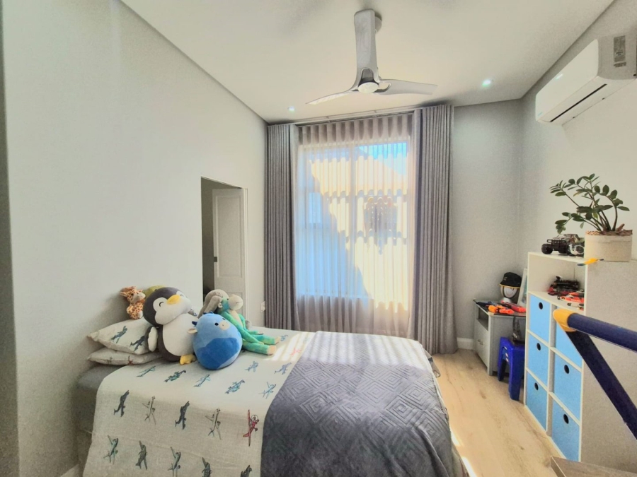5 Bedroom Property for Sale in Midstream Heights Gauteng