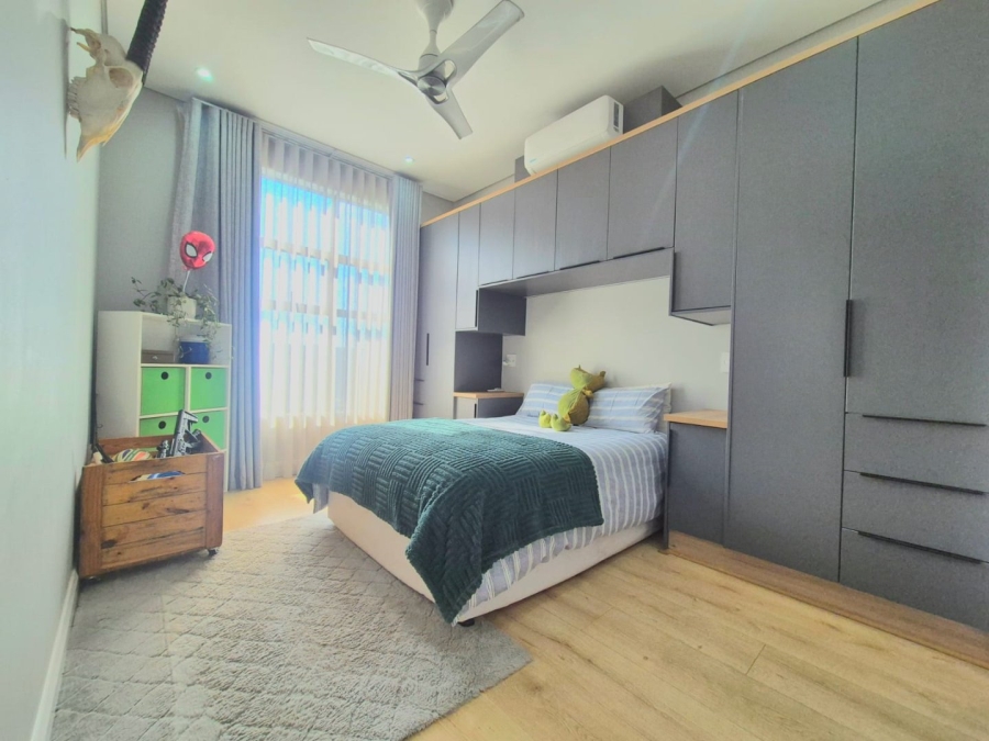 5 Bedroom Property for Sale in Midstream Heights Gauteng