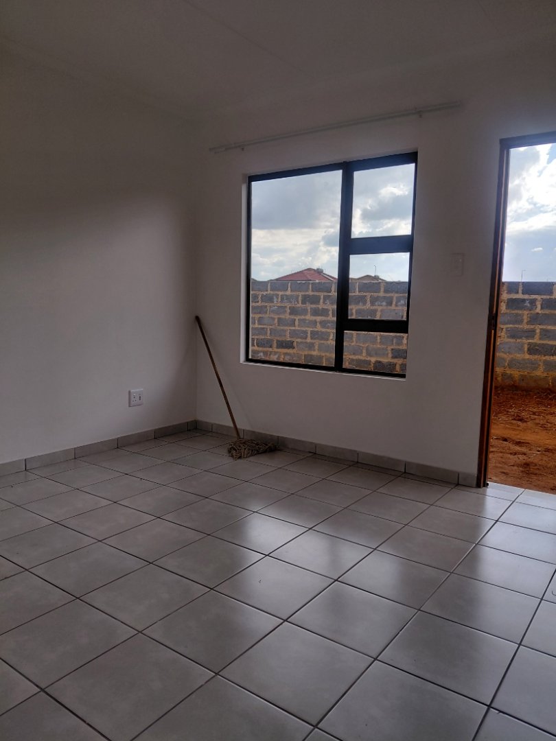 2 Bedroom Property for Sale in Windmill Park Gauteng