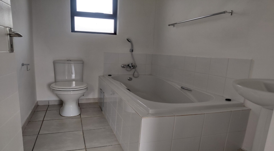 2 Bedroom Property for Sale in Windmill Park Gauteng