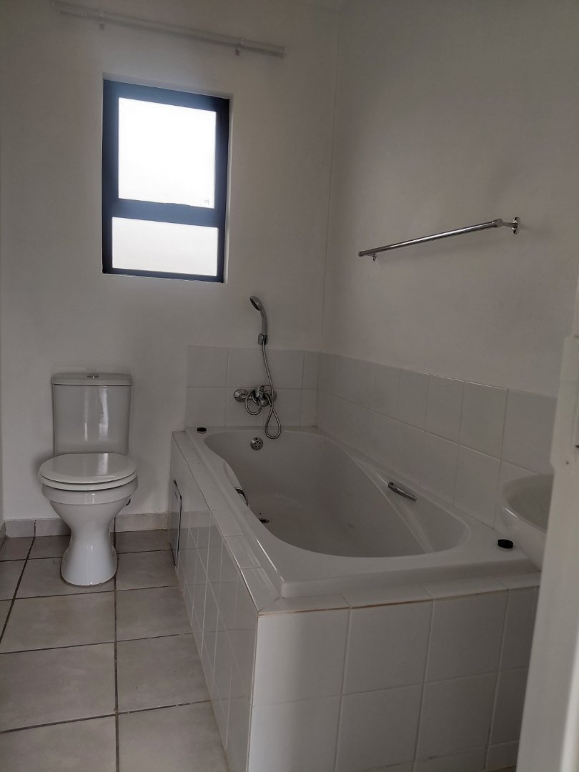 2 Bedroom Property for Sale in Windmill Park Gauteng