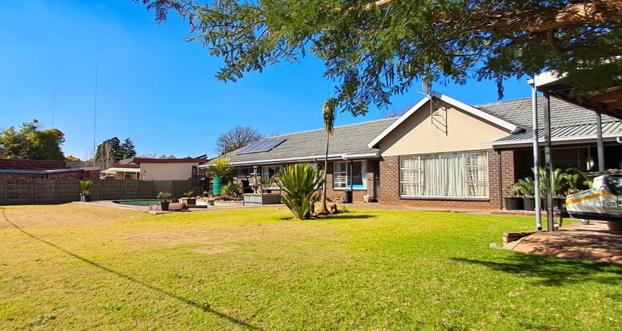 3 Bedroom Property for Sale in Parkrand Gauteng