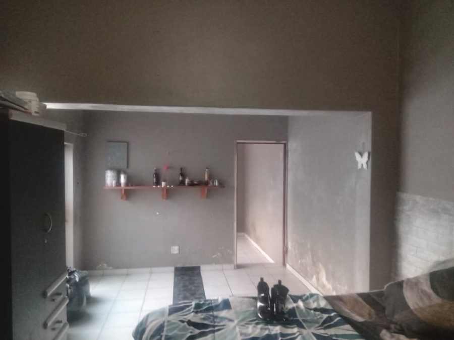 7 Bedroom Property for Sale in Danville Gauteng