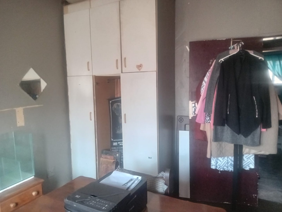 7 Bedroom Property for Sale in Danville Gauteng