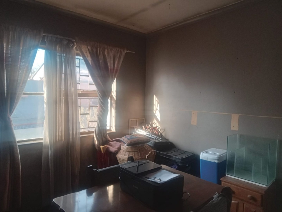 7 Bedroom Property for Sale in Danville Gauteng