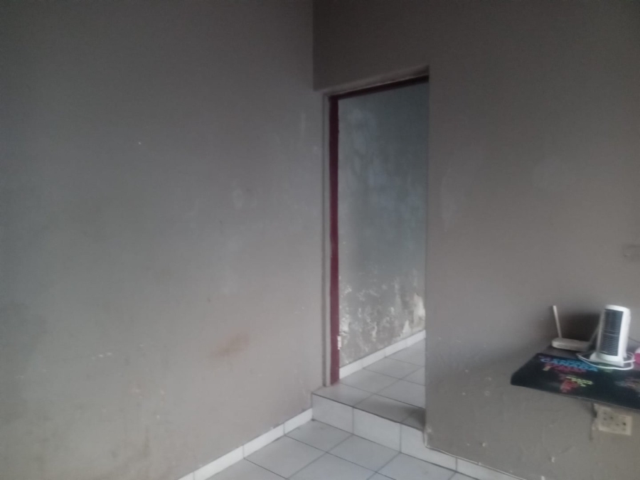 7 Bedroom Property for Sale in Danville Gauteng
